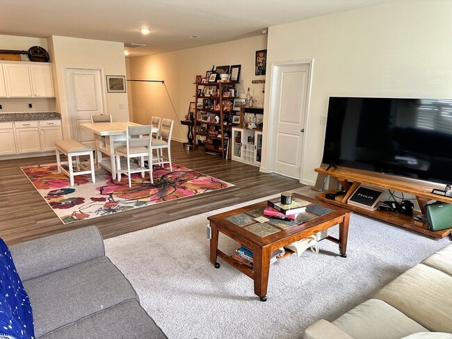 Photo - 1002 Rodanthe Dr