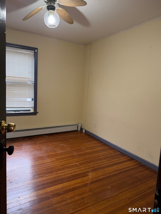 Photo - 16 St Lawrence St