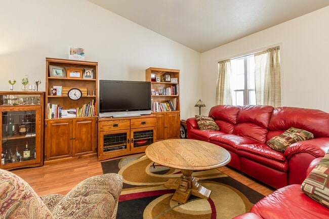 Kings Crossing Townhomes