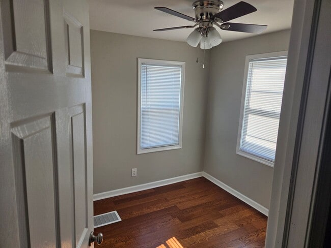 Photo - 1317 Linden St
