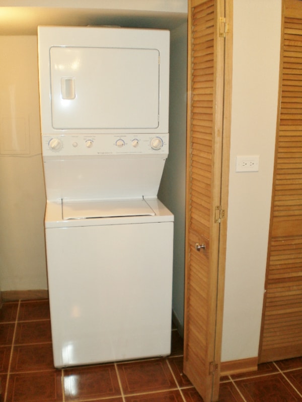 Photo - 6100 S Woodlawn Ave