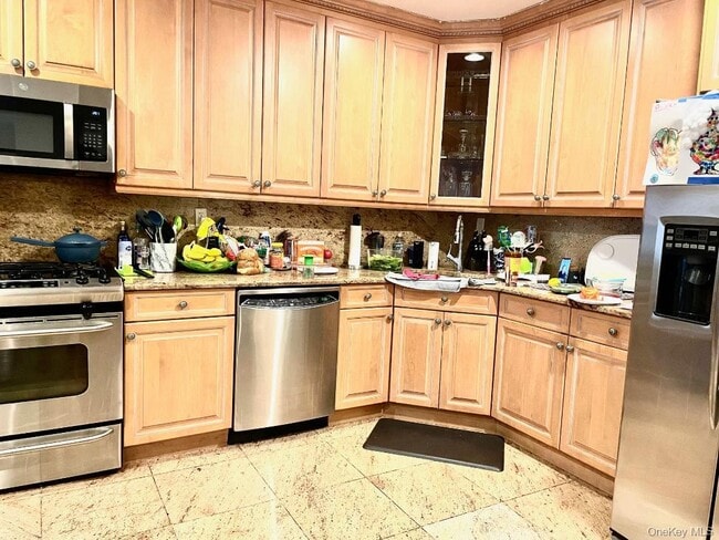 Photo - 171 Great Neck Rd Unit 1D