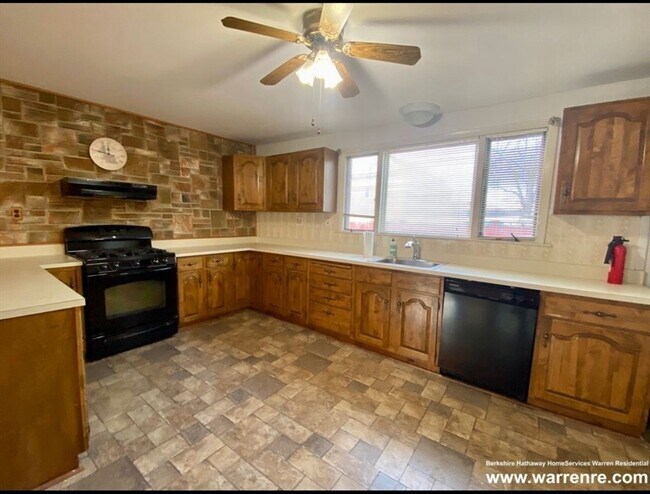 Photo - 20 Webster St Unit 1