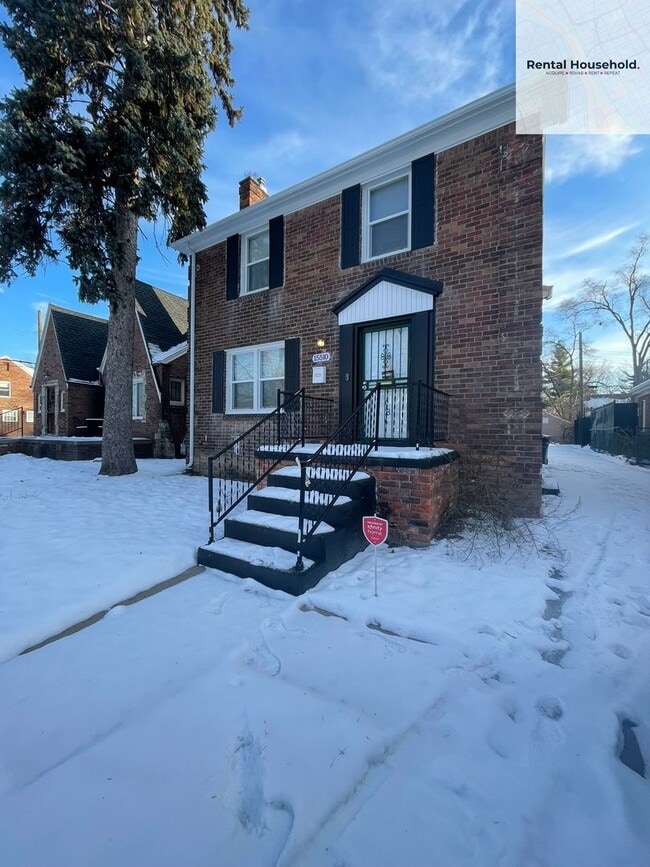 Building Photo - Beautiful 4 Bedroom Colonial Home-Section 8 ONLY