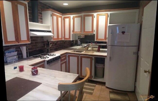 Photo - 234 St Francis St