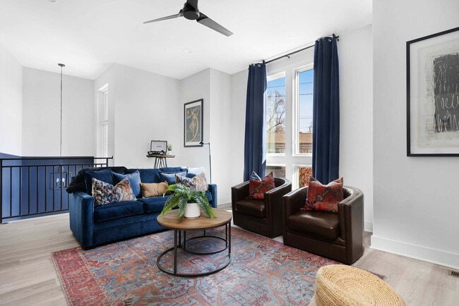 Building Photo - 923 Ramsey St Unit ID1241258P