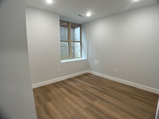 Photo - 3221 N 13th St