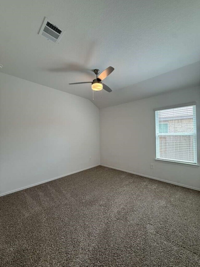 Photo - 5037 Almond Ter Dr