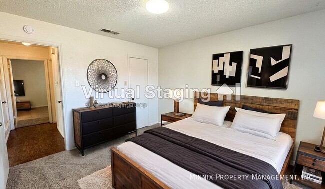 Photo - 8208 Vernon Ave Unidad B