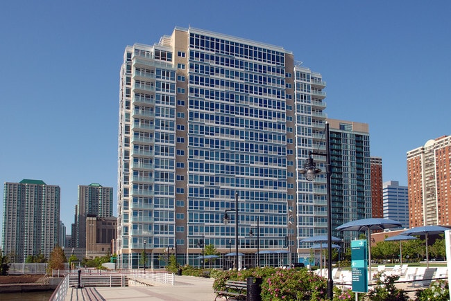 Building Photo - Laguna