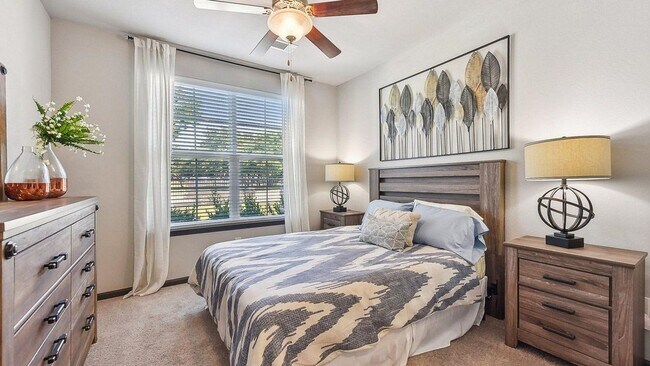 Photo - 9725 N Lake Creek Pkwy Unidad A1