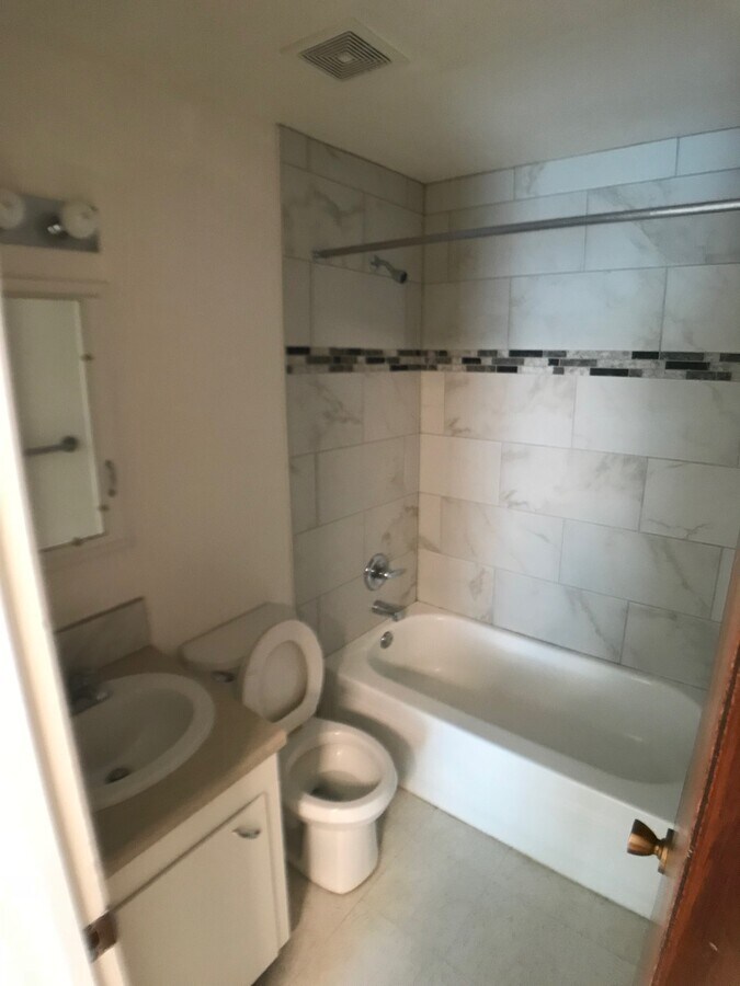 Photo - Palms Apartments