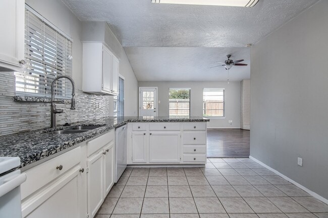 Photo - 16210 Cypress Point Dr