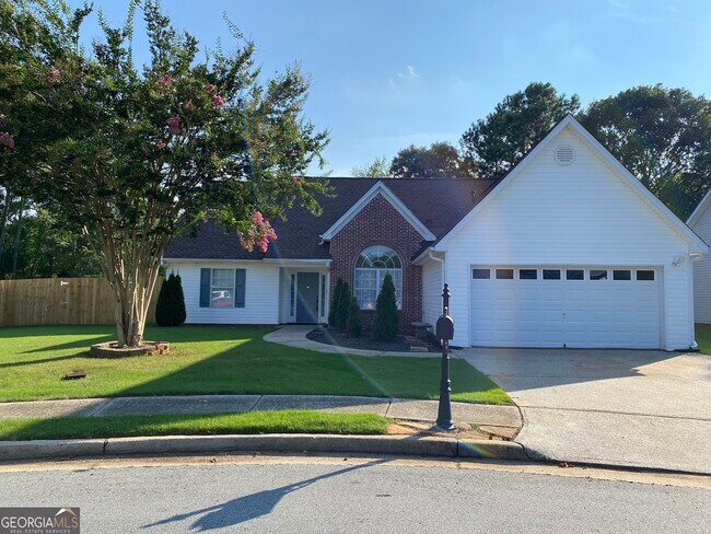 Photo - 900 Harbins View Dr