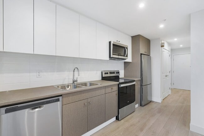 Photo - 1516-1516 McCallum Rd