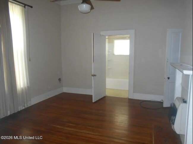 Photo - 8009 McComb Hville Rd