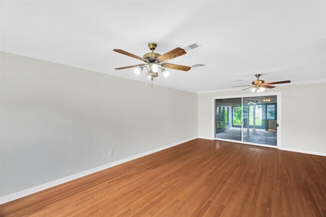 Photo - 3519 Westridge St