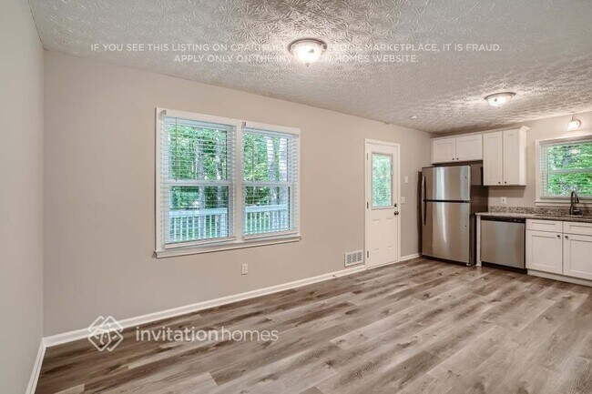 Photo - 250 Poole Bridge Dr