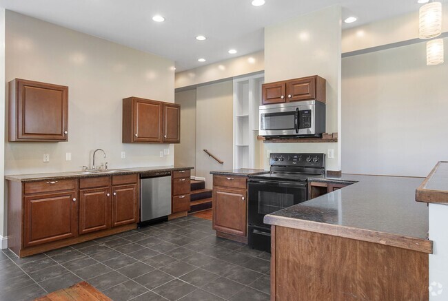 Building Photo - 1409 Catherine St Unit B Rental