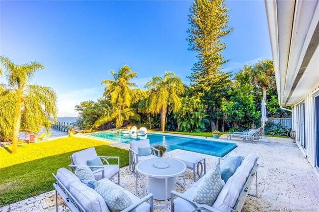 Photo - 62 S Sewalls Point Rd