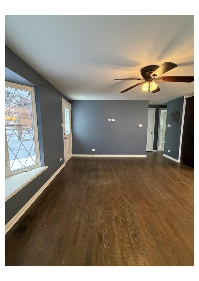 Photo - 4129 W 90th St