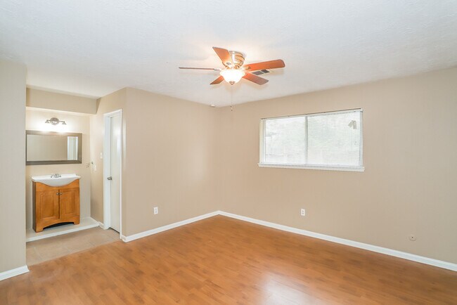 Photo - 4313 Lariat Dr