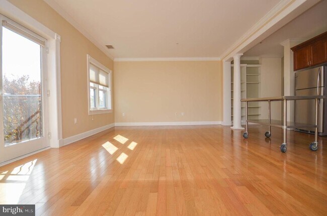 Photo - 401 13th St NE Unit 408