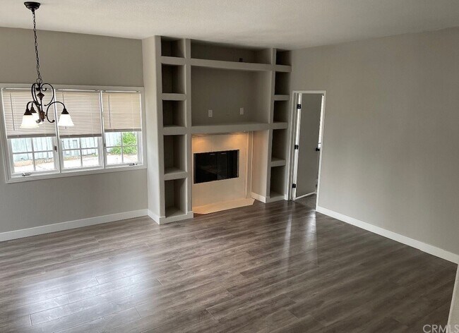 Photo - 2395 N Waterberry St