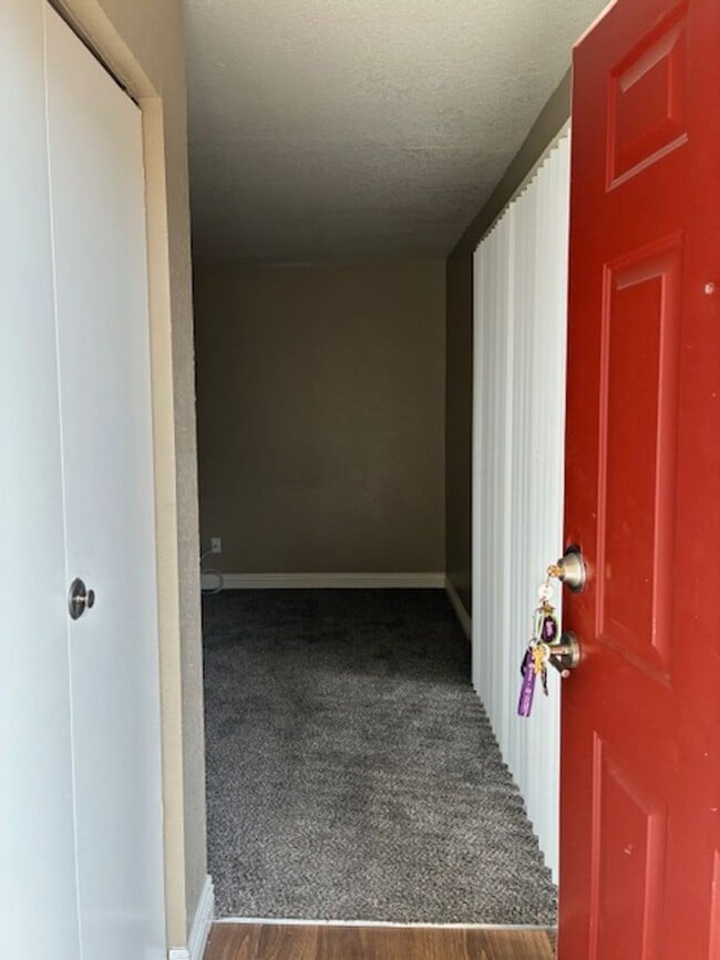 Photo - Mandalay Bay Apartments