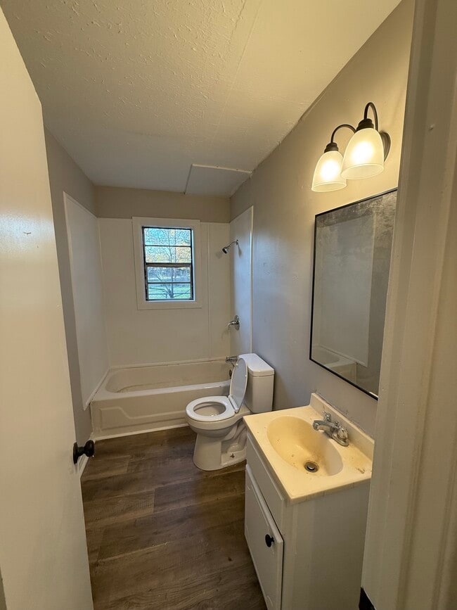 Photo - 616-622 14th St Quadplex