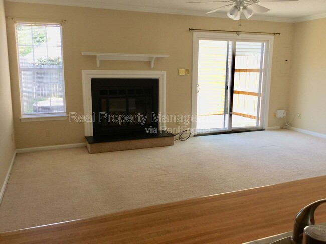 Photo - 1664 Jameson Dr