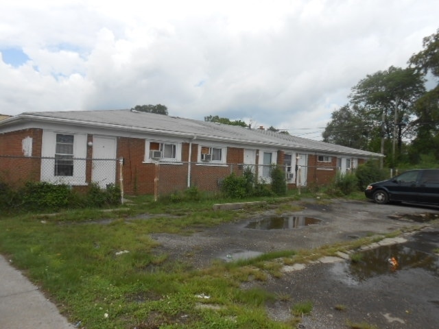 Photo - 11371 E 7 Mile Rd Apartments