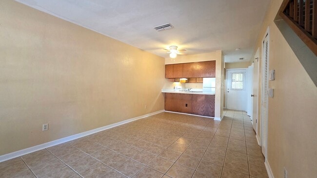 Photo - 2 bedroom, 1,5 bathroom townhouse in Mill Run