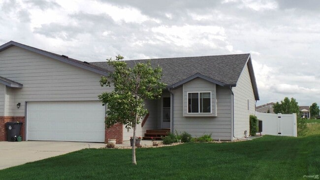 SPACIOUS | 3 BEDROOM | TOWNHOME | LOCATED ... - SPACIOUS | 3 BEDROOM | TOWNHOME | LOCATED ...