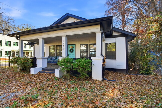 Photo - 1488 Beecher St SW