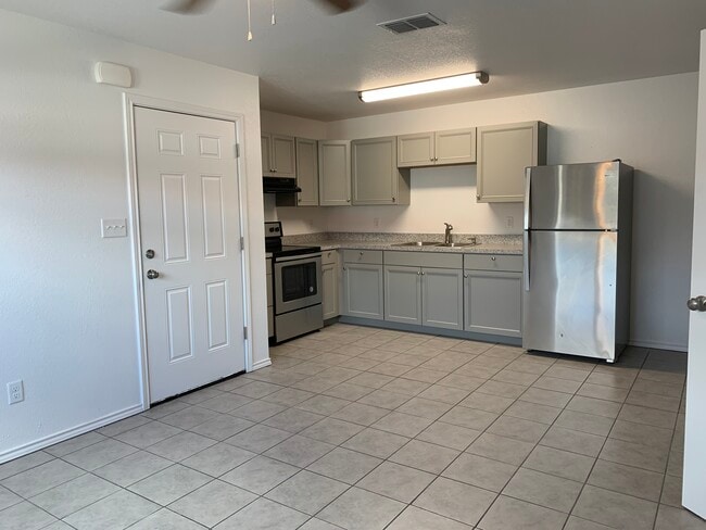 Cocina - Hometown Apartments