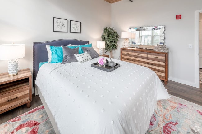 1 BR, 1 BA