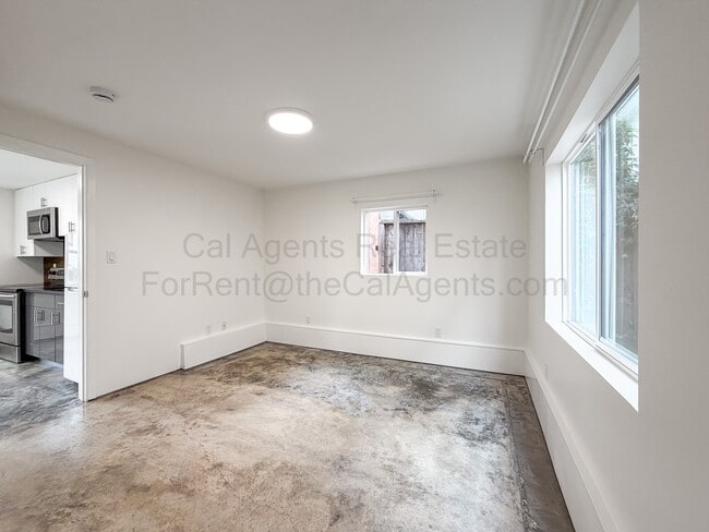 Photo - 5115 Shattuck Ave. Unit 5115B