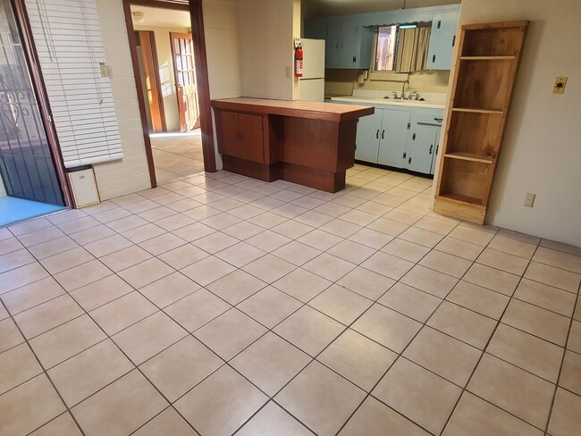 Photo - Cozy 2 bedroom 1 bathroom Unit Estrella2924-B