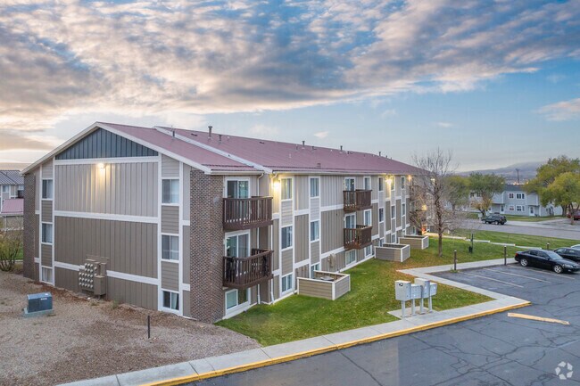 Building Photo - Sweetwater Heights Rental