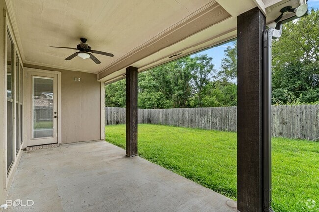 Building Photo - Beautiful 3 bedrooms 2 bathrooms In South ... Rental