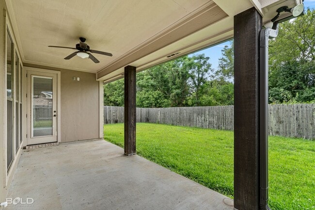 Building Photo - Beautiful 3 bedrooms 2 bathrooms In South ... Rental
