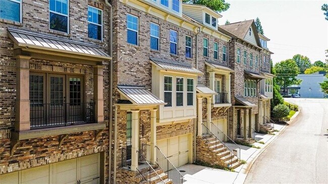 1265 Linden Ct