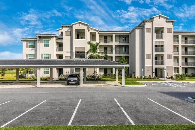 Building Photo - 12140 Wellen Golf St Unit 303 Rental