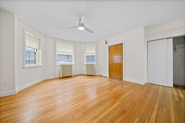 Photo - 48 Fenway Unidad 2