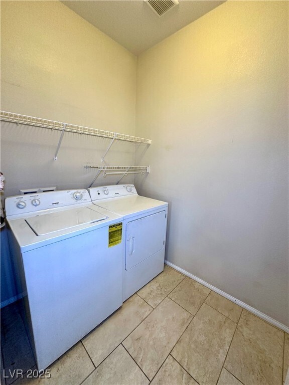 Photo - 703 Shiva St