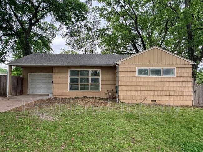 Building Photo - 10512 E 60th Terrace