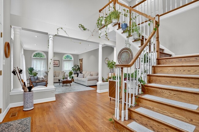 Photo - 401 N Lombardy St