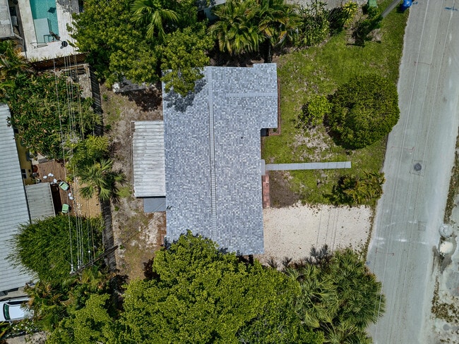 Photo - 317 SW 19th St