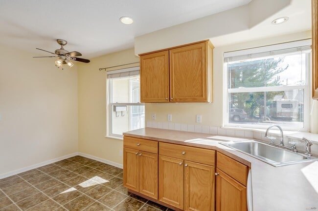 Photo - Wonderful Cottage Home in SE Pdx Near Mall 205